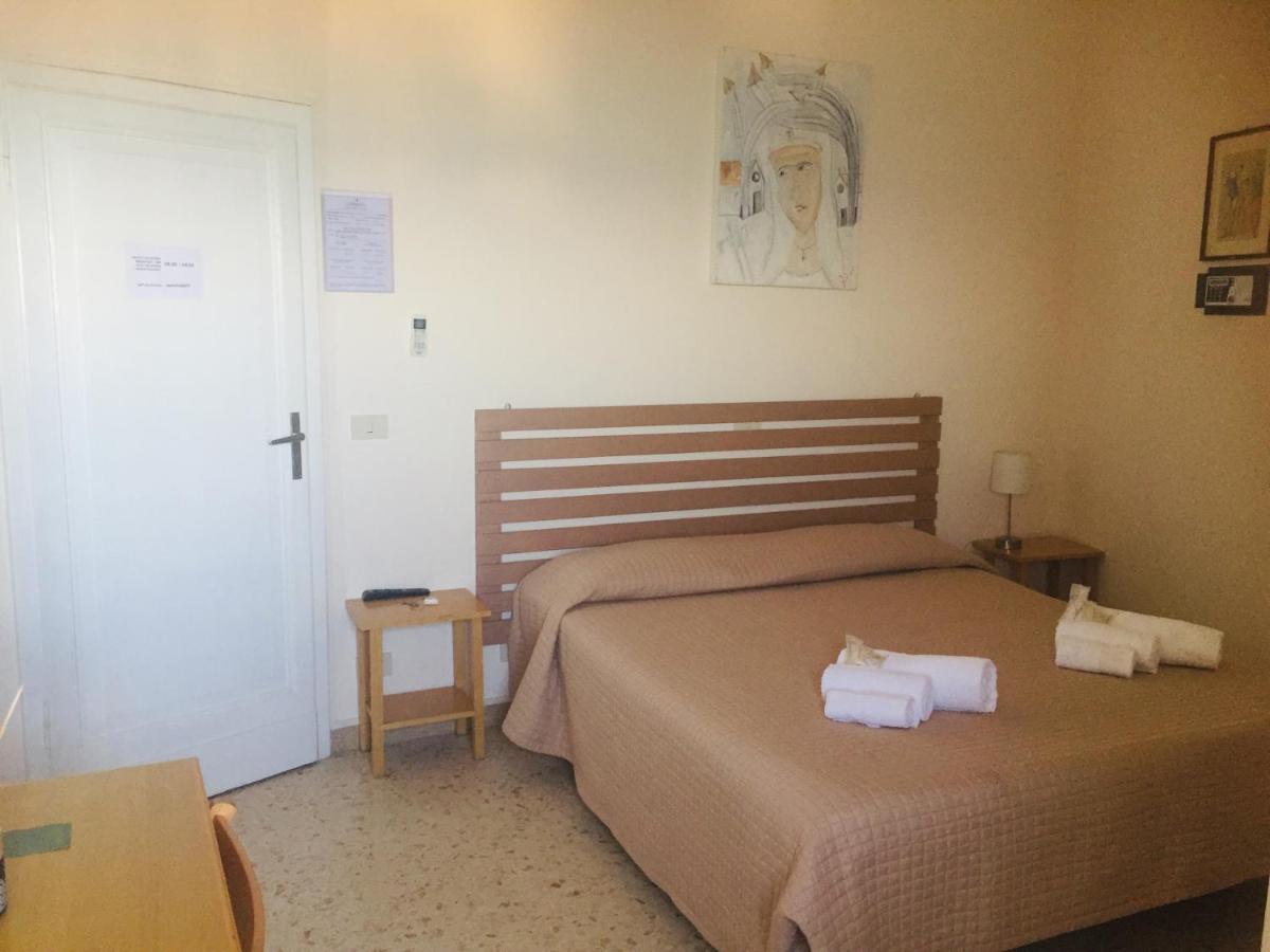 Castello - Solo Pernotto Otel Cupra Marittima Dış mekan fotoğraf